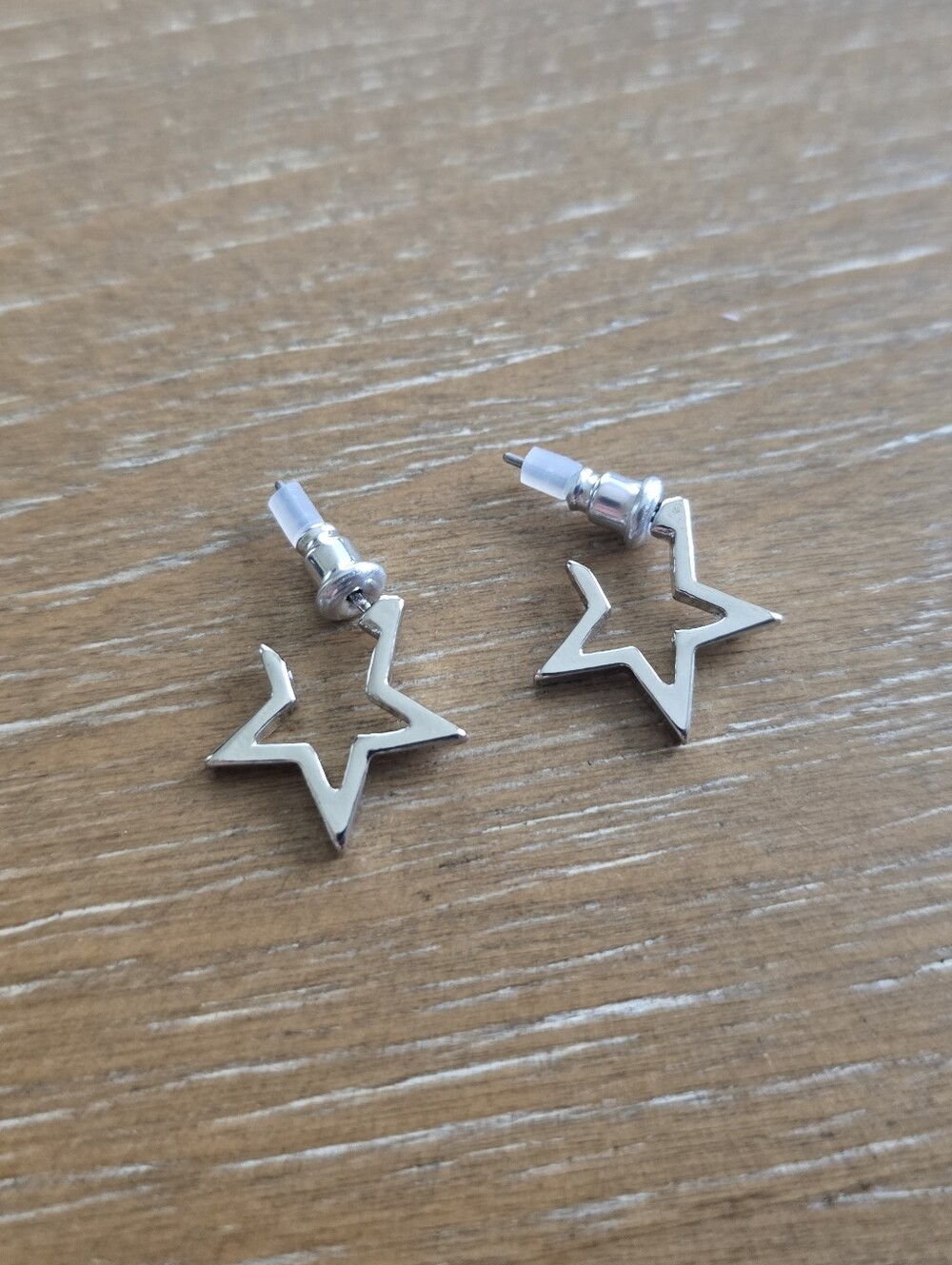 NWOT Silver Star Outline Stud Earrings